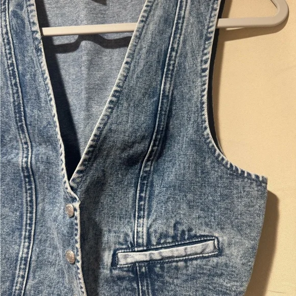 Indigo Denim Buttoned Vest - Picture 4 of 5